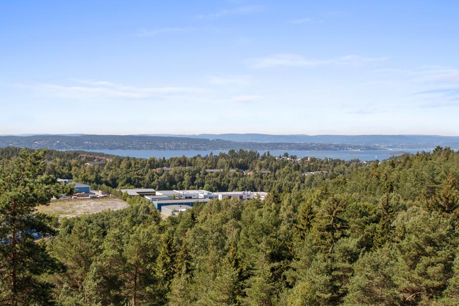 Welcome to Lofsrudhøgda 235