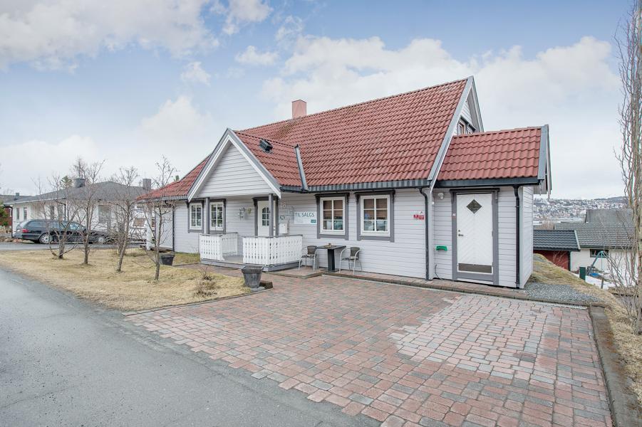 Velkommen til Tomasjordvegen 46