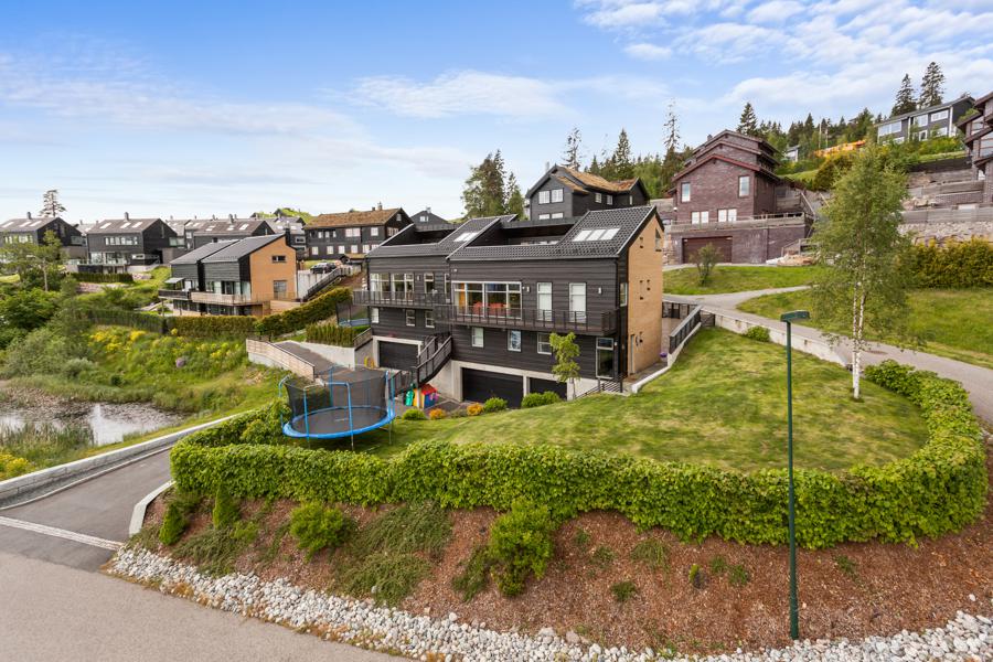 Velkommen til Holmenkollveien 160B