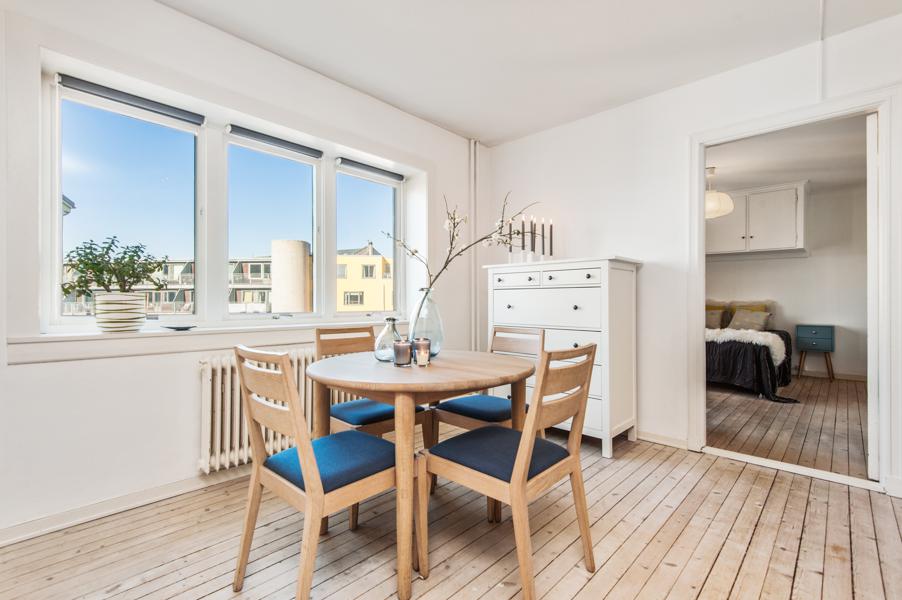 Velkommen til Enebakkveien 25B 25B